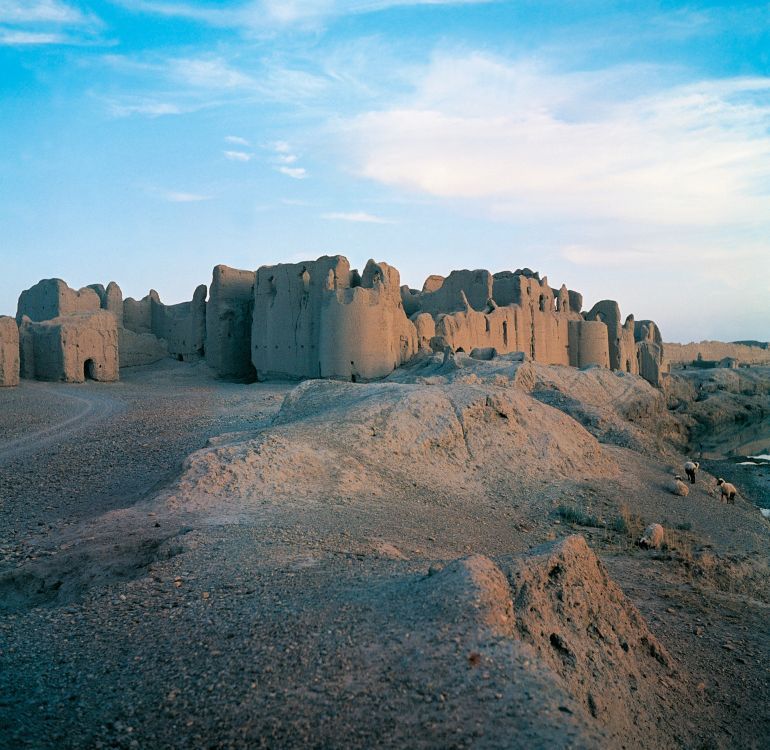 AFGHANISTAN - APRIL 08: The fortress of Bost (Qala-e-Bost), 11th century, Lashkar Gah, Helmand, Afghanistan. (Photo by DeAgostini/Getty Images)