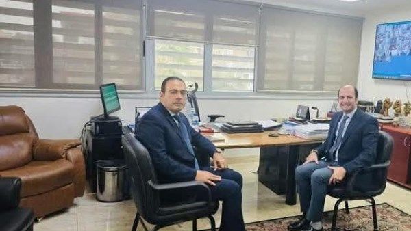 بعد مطالبته بزيادة الأسرة.. النائب محمود حسين يلتقي رئيس الرعاية بمستشفيات بورسعيد بعد مطالبته بزيادة الأسرة.. النائب محمود حسين يلتقي رئيس الرعاية بمستشفيات بورسعيد