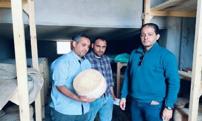 ضبط 120 طن سلع غذائية مجهولة المصدر ومنتهية الصلاحية في البحيرة ضبط 120 طن سلع غذائية مجهولة المصدر ومنتهية الصلاحية في البحيرة