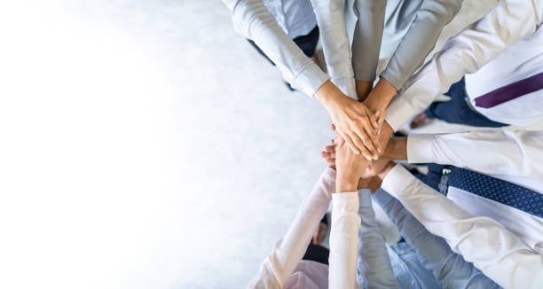 شراكة قوية شراكة قوية