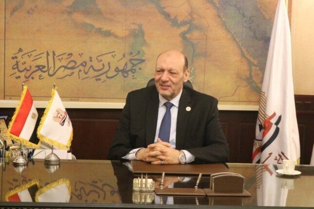 حزب المصريين: رسائل الرئيس في احتفالية عيد العمال تعكس جهود الدولة لتوطين الصناعة حزب المصريين: رسائل الرئيس في احتفالية عيد العمال تعكس جهود الدولة لتوطين الصناعة