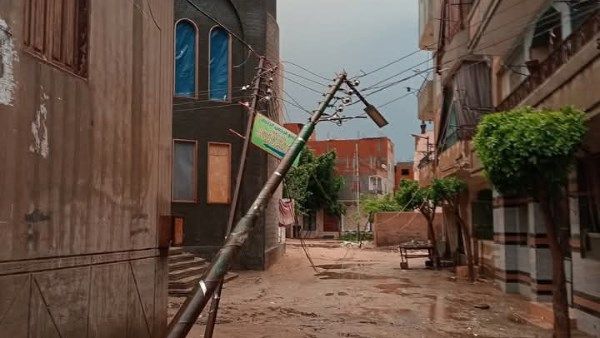 بسبب الأمطار.. سقوط عمودين إنارة في المنوفية بسبب الأمطار.. سقوط عمودين إنارة في المنوفية