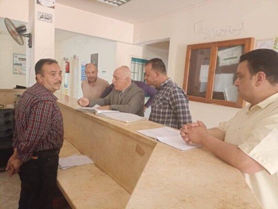 خلال جولة بمستشفيات القناطر الخيرية.. مدير الصحة بالقليوبية يحيل عدد من المتغيبين للتحقيق خلال جولة بمستشفيات القناطر الخيرية.. مدير الصحة بالقليوبية يحيل عدد من المتغيبين للتحقيق
