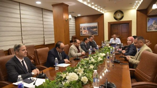 حبشي يناقش آليات النهوض بالقطاع الصناعي بجنوب بورسعيد حبشي يناقش آليات النهوض بالقطاع الصناعي بجنوب بورسعيد