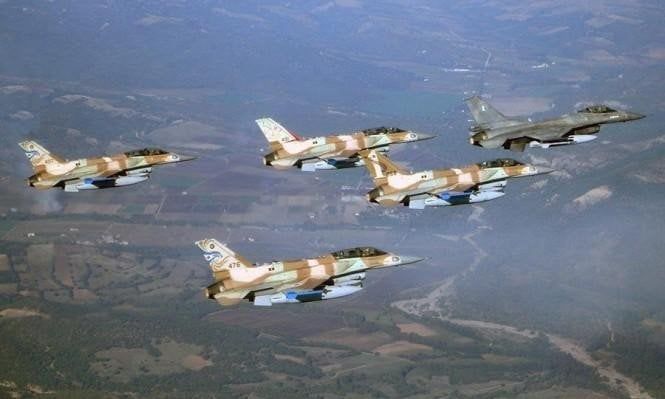 طيران الاحتلال يشن غارات على الحدود الشرقية اللبنانية - السورية طيران الاحتلال يشن غارات على الحدود الشرقية اللبنانية - السورية