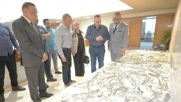 محافظ أسيوط يطلق مشروعاً لإعادة تأهيل 618 آلة جراحية وتسليمها لمديرية الصحة محافظ أسيوط يطلق مشروعاً لإعادة تأهيل 618 آلة جراحية وتسليمها لمديرية الصحة