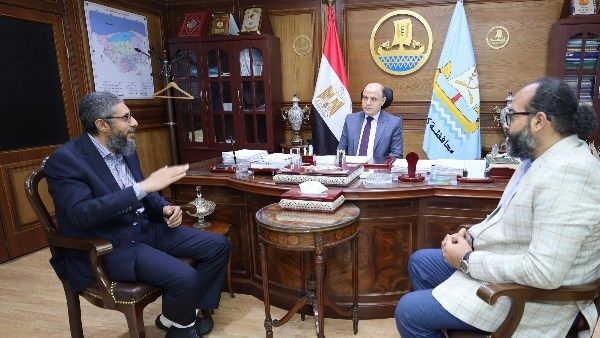 محافظ كفر الشيخ يناقش جهود حماية السواحل.. صور محافظ كفر الشيخ يناقش جهود حماية السواحل.. صور