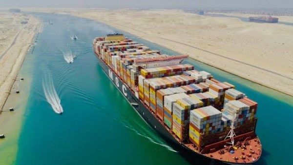 الوزراء: لا علاقة لاتفاقية تطوير منطقة كيزاد شرق بورسعيد بالممر الملاحي لقناة السويس الوزراء: لا علاقة لاتفاقية تطوير منطقة كيزاد شرق بورسعيد بالممر الملاحي لقناة السويس