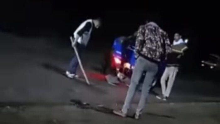 أمن الدقهلية يتمكن من ضبط المتورطين فى سحل شاب بإحدى قرى بلقاس أمن الدقهلية يتمكن من ضبط المتورطين فى سحل شاب بإحدى قرى بلقاس