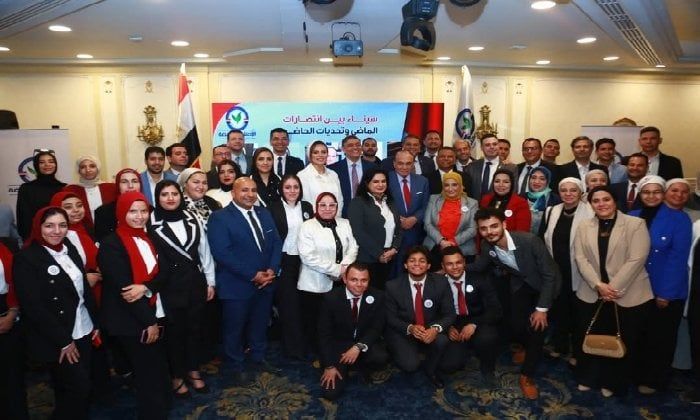«الإصلاح والنهضة» يناقش مستقبل سيناء في صالون سياسي بالإسكندرية «الإصلاح والنهضة» يناقش مستقبل سيناء في صالون سياسي بالإسكندرية