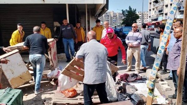 مناخ بورسعيد يواصل تنفيذ خطته لإعادة الانضباط بالشارع مناخ بورسعيد يواصل تنفيذ خطته لإعادة الانضباط بالشارع
