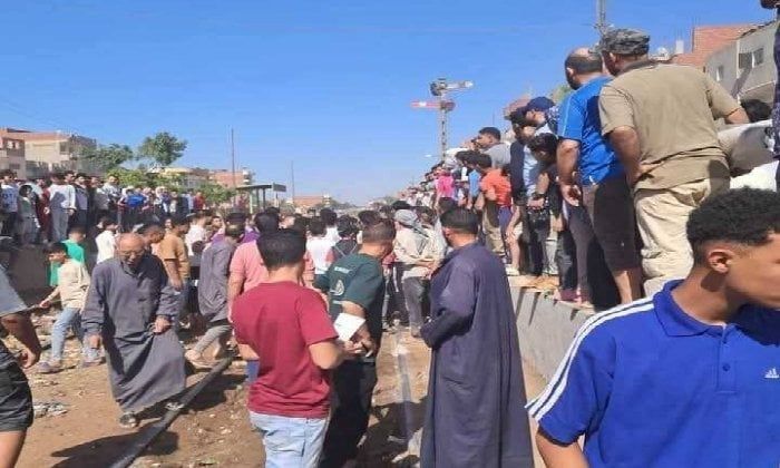 مصرع سيدة دهسا أسفل عجلات قطار بالشرقية مصرع سيدة دهسا أسفل عجلات قطار بالشرقية