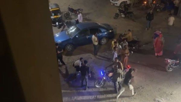 السائق طار من على الدائري.. تريلا تطيح بـ 7 سيارات في السلام| صور السائق طار من على الدائري.. تريلا تطيح بـ 7 سيارات في السلام| صور