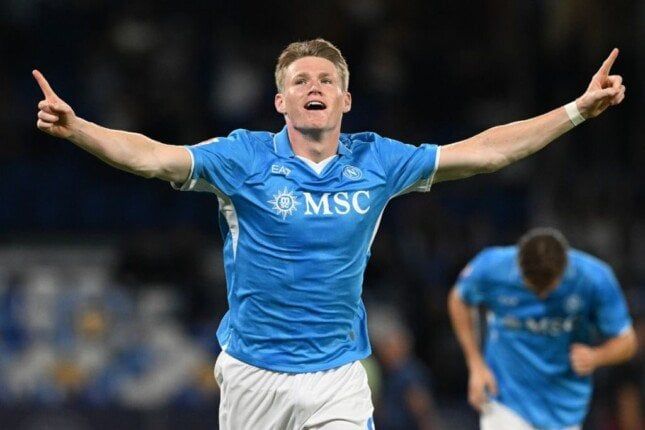 ماكتوميناي لاعب نابولي يفوز بجائزة لاعب شهر أبريل في الدوري الإيطالي ماكتوميناي لاعب نابولي يفوز بجائزة لاعب شهر أبريل في الدوري الإيطالي