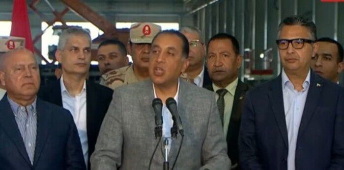 مدبولي: بدء إنتاج أول عربة قطارات من مصنع نيرك يوليو القادم مدبولي: بدء إنتاج أول عربة قطارات من مصنع نيرك يوليو القادم