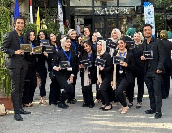 الأفكار لا تموت.. «ديمومة» مشروع تخرج طلاب إعلام القاهرة قسم الإذاعة والتلفزيون الأفكار لا تموت.. «ديمومة» مشروع تخرج طلاب إعلام القاهرة قسم الإذاعة والتلفزيون