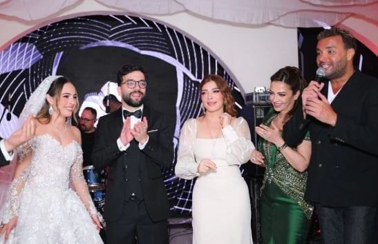 بحضور نجوم الفن.. رامي صبري يُشعل حفل زفاف نجل شقيقة أصالة بحضور نجوم الفن.. رامي صبري يُشعل حفل زفاف نجل شقيقة أصالة
