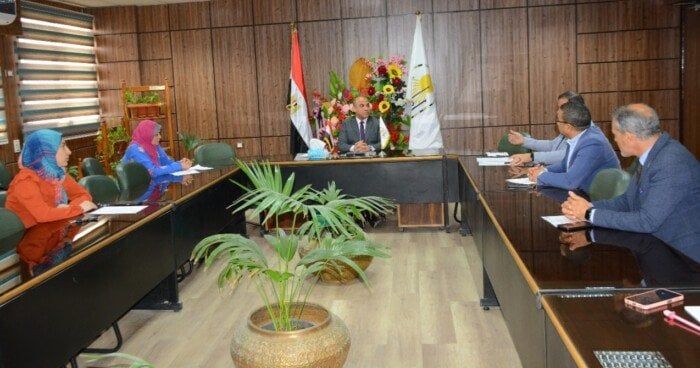 جامعة أسيوط تُناقش تعزيز الشراكة المجتمعية وتوسيع المشروعات المستدامة جامعة أسيوط تُناقش تعزيز الشراكة المجتمعية وتوسيع المشروعات المستدامة