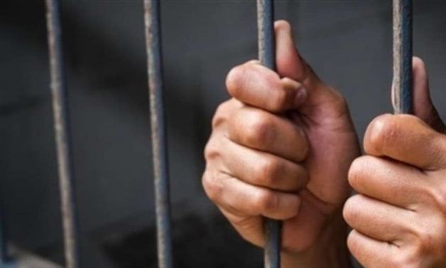 «ضرب أفضى إلى الموت».. السجن المشدد 15 عاما للمتهم بقتل زوجته في العبور «ضرب أفضى إلى الموت».. السجن المشدد 15 عاما للمتهم بقتل زوجته في العبور
