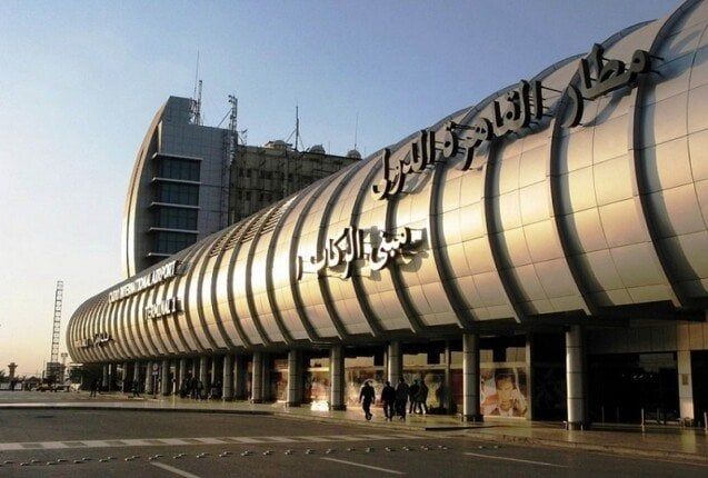 استمرار حبس راكب لحيازته المخدرات بمطار القاهرة 15 يومًا على ذمة التحقيق استمرار حبس راكب لحيازته المخدرات بمطار القاهرة 15 يومًا على ذمة التحقيق
