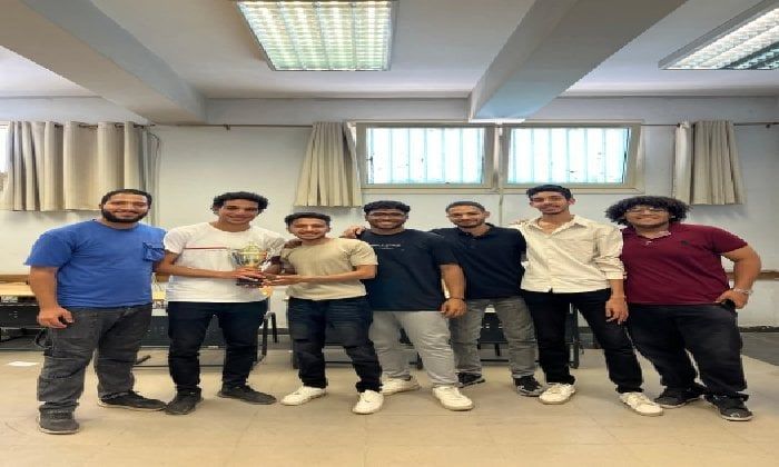 تتويج طلاب الأمن السيبراني والذكاء الاصطناعي بلقب دوري العباقرة بجامعة حلوان التكنولوجية الدولية تتويج طلاب الأمن السيبراني والذكاء الاصطناعي بلقب دوري العباقرة بجامعة حلوان التكنولوجية الدولية