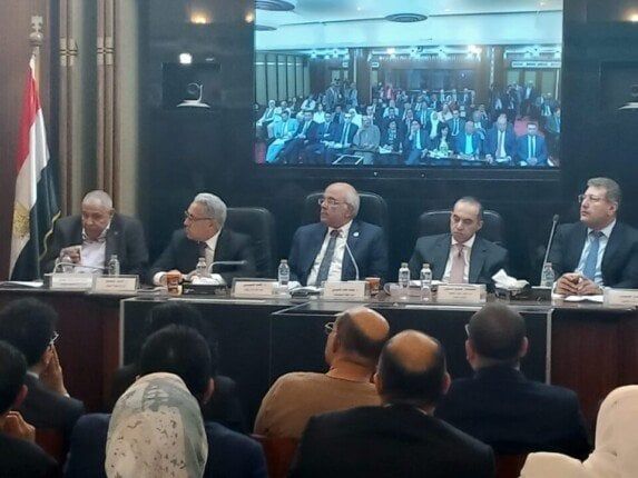 بدء اجتماع لجنة الإسكان لاستكمال مناقشة مشروع قانون الإيجار القديم بدء اجتماع لجنة الإسكان لاستكمال مناقشة مشروع قانون الإيجار القديم