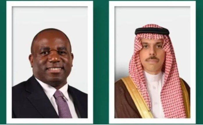 السعودية و بريطانيا تبحثان العلاقات الثنائية والتطورات الإقليمية والدولية السعودية و بريطانيا تبحثان العلاقات الثنائية والتطورات الإقليمية والدولية