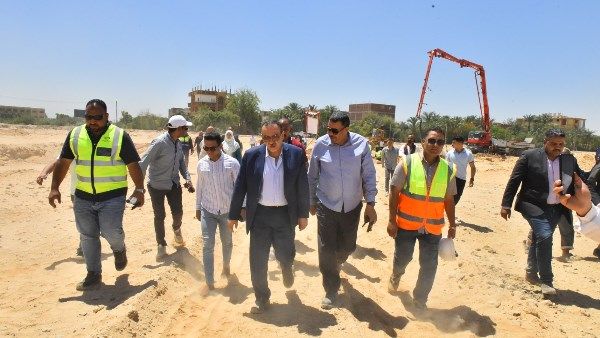 محافظ أسيوط : اتخاذ خطوة نحو تمكين الصناعات الزراعية في الصعيد محافظ أسيوط : اتخاذ خطوة نحو تمكين الصناعات الزراعية في الصعيد