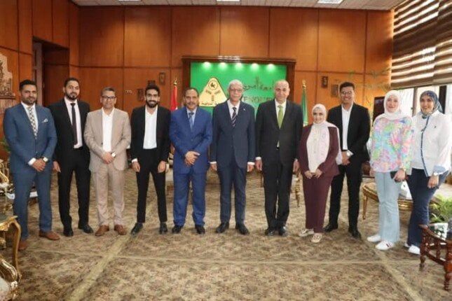 رئيس جامعة المنوفية يكرم الفائزين بالمركز الأول في المسابقة العالمية Hult Prize رئيس جامعة المنوفية يكرم الفائزين بالمركز الأول في المسابقة العالمية Hult Prize