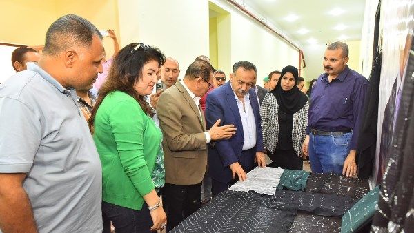 لإحياء الحرف التراثية.. فتيات أسيوط يبدعن في صناعة لإحياء الحرف التراثية.. فتيات أسيوط يبدعن في صناعة