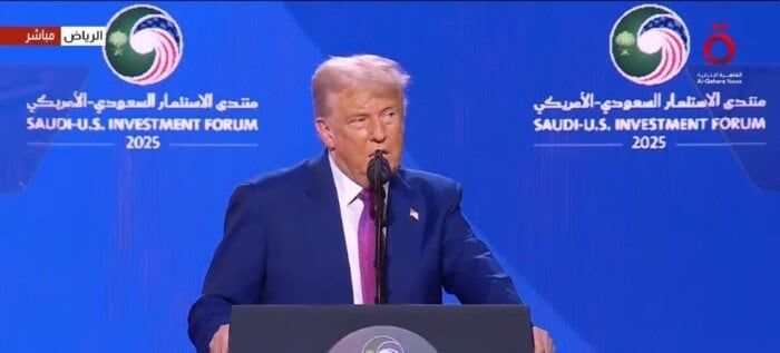 قرار عاجل من ترامب بشأن العقوبات الأمريكية على سوريا قرار عاجل من ترامب بشأن العقوبات الأمريكية على سوريا