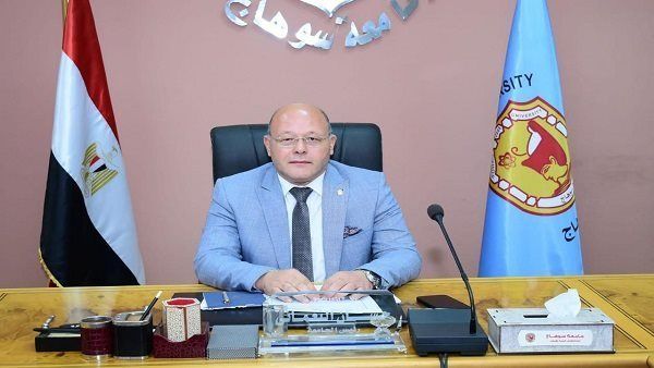 رئيس جامعة سوهاج: مشروعات تخرج رئيس جامعة سوهاج: مشروعات تخرج