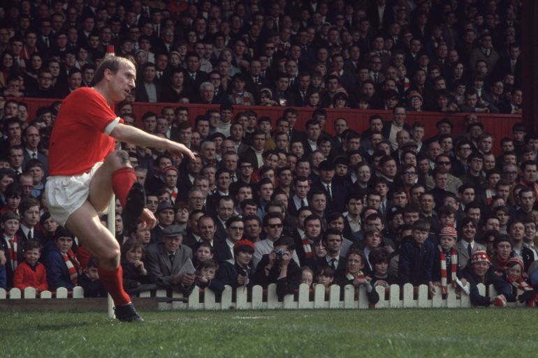 1968: Manchester United captain Bobby Charlton in action. (Photo by Hulton Archive/Getty Images)