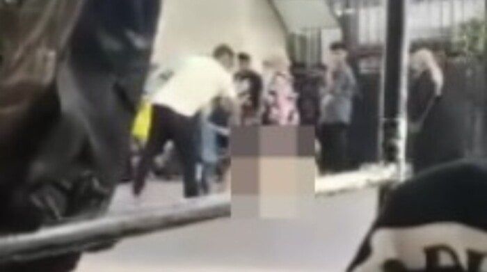«الأسبوع» تكشف حقيقة فيديو الاعتداء على مُسنة «عارية» أمام مستشفى المطرية «الأسبوع» تكشف حقيقة فيديو الاعتداء على مُسنة «عارية» أمام مستشفى المطرية