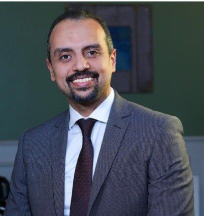 طبيب مصري ينجح في استئصال 121 ورمًا ليفيًا من رحم شابة سودانية دون استئصال الرحم طبيب مصري ينجح في استئصال 121 ورمًا ليفيًا من رحم شابة سودانية دون استئصال الرحم
