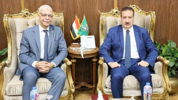 محافظ المنوفية يلتقى رئيس الجامعة لتعزيز أوجه التعاون المشترك محافظ المنوفية يلتقى رئيس الجامعة لتعزيز أوجه التعاون المشترك