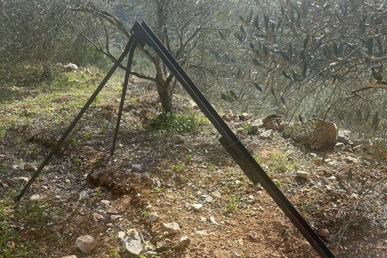 C منصات صواريخ بدائية صادرها الجيش اللبناني في الجنوب - حساب الجيش اللبناني على X -