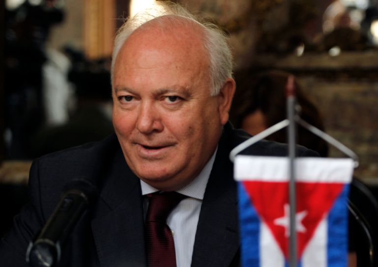 Spain's Foreign Minister Miguel Angel Moratinos speaks during talks with his Cuban counterpart (not pictured) in Havana July 6, 2010. Moratinos is on a visit to lend support to the Catholic Church's efforts to gain the release of Cuba's political prisoners. The Cuban government views dissidents as mercenaries working with the United States and other enemies to undermine the island's communist system. REUTERS/Desmond Boylan (CUBA - Tags: POLITICS)