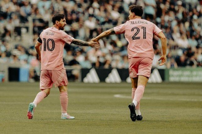 أليندي يقود إنتر ميامي للتعادل مع إيرثكويكس في الدوري الأمريكي أليندي يقود إنتر ميامي للتعادل مع إيرثكويكس في الدوري الأمريكي