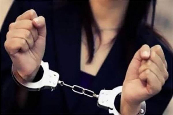 بتهمة النصب.. ضبط مالكة شركة وهمية للأدوية بمدينة نصر بتهمة النصب.. ضبط مالكة شركة وهمية للأدوية بمدينة نصر