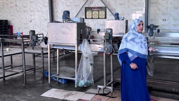 ضبط 20 طن زيت طعام غير مطابق للمواصفات ودقيق فاخر مجهول المصدر بالمنوفية ضبط 20 طن زيت طعام غير مطابق للمواصفات ودقيق فاخر مجهول المصدر بالمنوفية