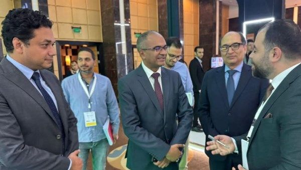 نائب وزير الإسكان: تشجيع توطين صناعة المهمات الكهروميكانيكية والأنظمة الذكية نائب وزير الإسكان: تشجيع توطين صناعة المهمات الكهروميكانيكية والأنظمة الذكية