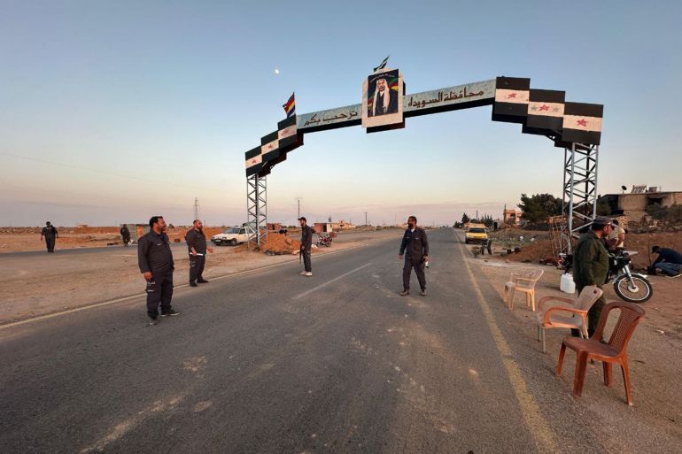 انتشار الشرطة على مدخل محافظة السويداء تنفيذا لاتفاق تلقرام محافظة السويداء
