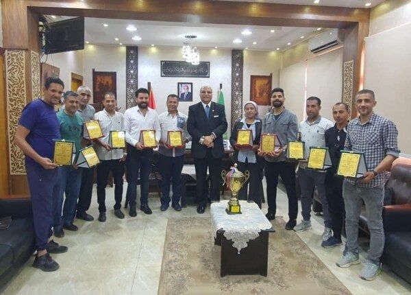 مدير التعليم بالقليوبية يكرم فريق كرة القدم لفوزه ببطولة الدوري العام مدير التعليم بالقليوبية يكرم فريق كرة القدم لفوزه ببطولة الدوري العام
