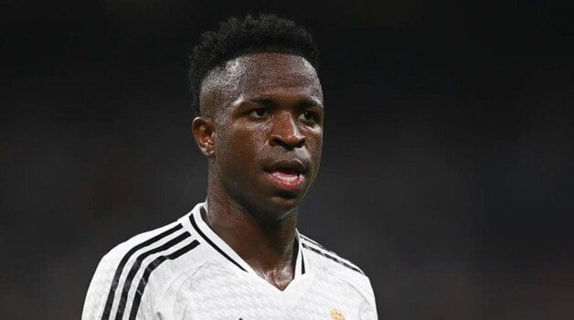تقارير: صدام بين ريال مدريد وفينيسيوس جونيور بسبب تجديد عقده تقارير: صدام بين ريال مدريد وفينيسيوس جونيور بسبب تجديد عقده