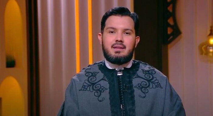 الشيخ أحمد الطلحي: الصلاة فى هذا المكان تنجي من النار وتبرأ من النفاق