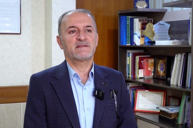 الدكتور تحسين صادق النزال رئيس قسم الصحة العامة