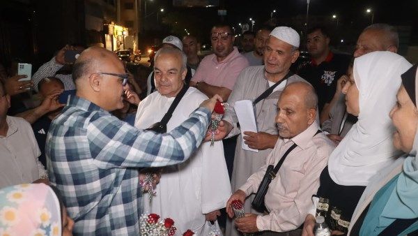 محافظ القليوبية يودع أول فوج للحجاج قبل سفرهم لبيت الله الحرام محافظ القليوبية يودع أول فوج للحجاج قبل سفرهم لبيت الله الحرام