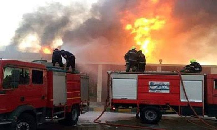 السيطرة على حريق بمصنع مستلزمات طبية بمدينة الفيوم الجديدة دون إصابات السيطرة على حريق بمصنع مستلزمات طبية بمدينة الفيوم الجديدة دون إصابات