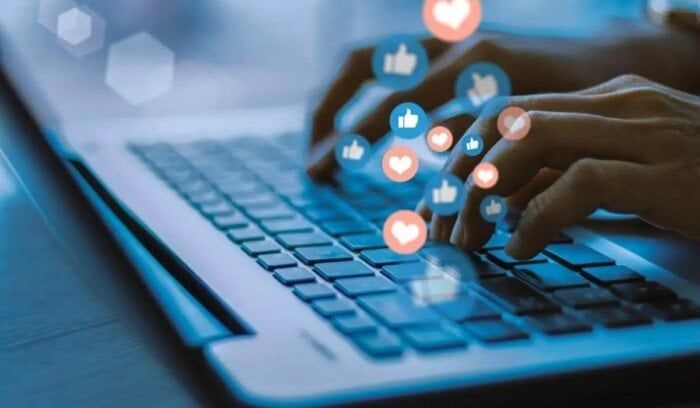 ضبط 3 أشخاص لإدارتهم صفحات تنشر فيديوهات ووقائع قديمة ضبط 3 أشخاص لإدارتهم صفحات تنشر فيديوهات ووقائع قديمة
